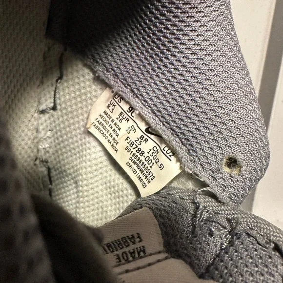 Nike Kids' White and Blue Sneakers - Picture 6 of 7